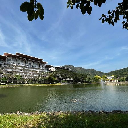 Bonel Condo At Pico De Loro Cutad Kültér fotó