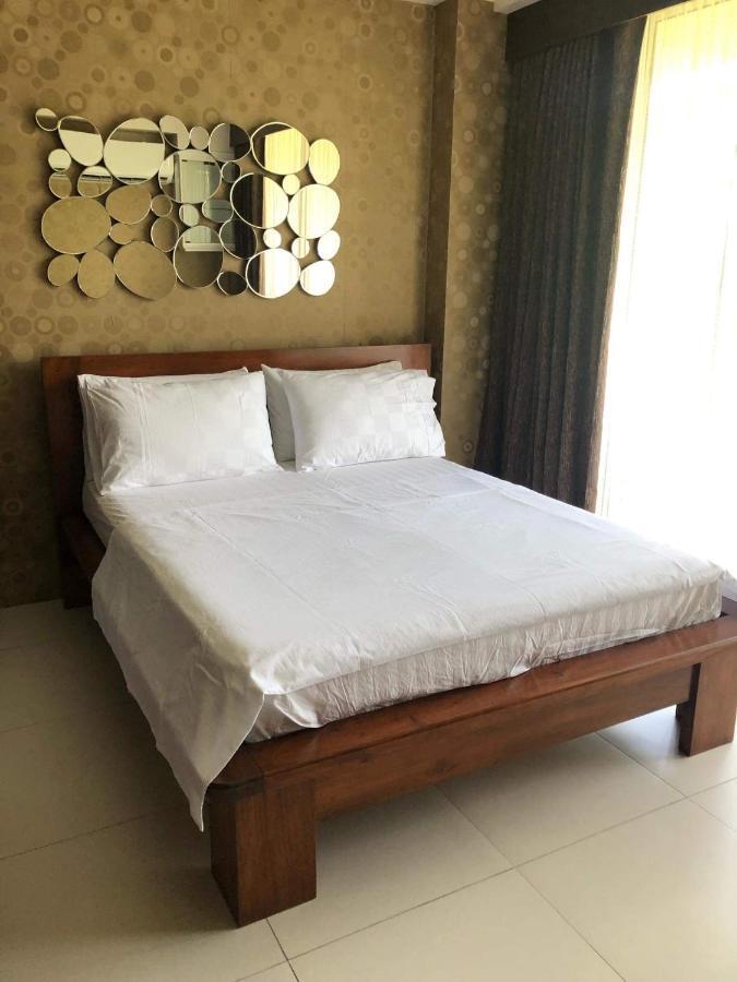 Bonel Condo At Pico De Loro Cutad Kültér fotó